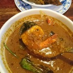印度料理シタール - ゴア風シュリンプカレー(海老オススメ)と
      復刻版ドライキーマカレー(今のうちに)
      