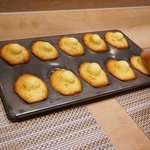 SUGALABO - 小菓子（マドレーヌ）