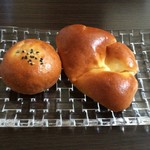 プラ・ビダ - プラビダあんぱん（100円）クリームパン（145円）