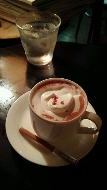 シナモンスティック付きのカプチーノ おいしいです By パドルグラム ジョルジュサンク 国分寺店 George 国分寺 カフェ 食べログ