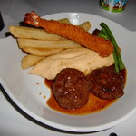 ダイニングルーム フレンチ - キッズプレート。これにスープとデザートとジュースが付いて３０００円。