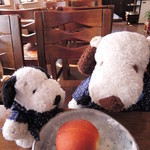 珈琲 蔵 - 外はやや固め、中はふわっと、
      お味はいたってシンプルだけど何もつけずに
      そのまま食べても美味しいです。
      幕末に高杉晋作や木戸孝允もこのパンを食べてたのかな。