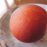 珈琲 蔵 - お昼ご飯を食べたばかりだったので、
      パンはお土産に買う予定だったけどせっかくなので、
      1つだけ珈琲と一緒に頂くことに。