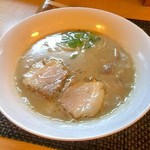 あま晴らし - 家系とんこつ