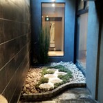 日本料理 晴山 - 入り口