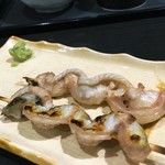 かど屋 - くりからは、串から外してわさび醤油ででペロリ。