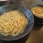 豚骨つけ麺(900円)