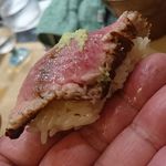 初音鮨 - 大トロ　漬け炙り