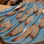 初音鮨 - 三重小浜産マアジ