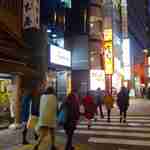 たいやき わかば - 左手にはなまるうどんが見えてきたら、手前の道路を左折