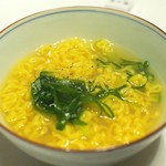 日の出 - 〆で初めてお願いした蛤のラーメン。旨いね