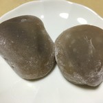 御菓子司　紙平老舗 - ほんのりとニッキの香りが漂うニッキ餅（一つ130円！）