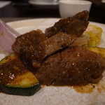 クロモリ - 漢方牛黒胡椒ソース炒め