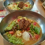 ガスト - 冷やしサラダタンタン麺糖質ゼロ麺