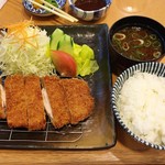 花柳 - 極上ロースカツ定食１４００円♪