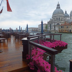 THE GRITTI PALACE - 小雨が降っているので
