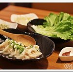 肉餃子専門店 THE GYO - 餃子サンチュセット