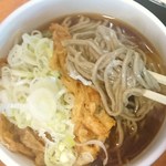 水戸 上りそば - 麺黒目で歯ごたえもまずまず