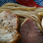 煮干し中華そば 蓮の華 - 凄濃つけそばの全粒粉入り太麺