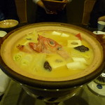 あかん鶴雅別荘　鄙の座 - 名物、めんめ鍋