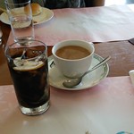 ヤマザクラ - ランチに付いているホットとアイスコーヒー