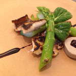 ミチノ・ル・トゥールビヨン - 穴子とアスパラ　フォアグラのショーフロワ