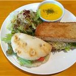 CAFE Meal on Meal - サンドウィッチランチ