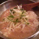 ネヂ餃子食堂 - 冷汁のアップ
