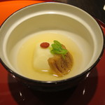 望楼NOGUCHI函館 - しのぎ：道南産大穴子とじゃが芋万頭　スターアニスの香りで