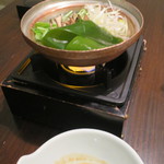 望楼NOGUCHI函館 - 潮騒香る海鮮鍋：道南産若布のしゃぶしゃぶ　水菜、白葱、舞茸　ごまポン酢とともに