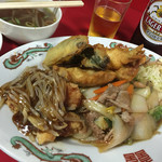 大貫 - 宝箱のような中華ランチプレート
      