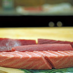 初音鮨 - 塩釜の１２０ｋｇの鮪　築地　石司商店