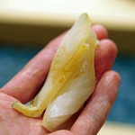 初音鮨 - 淡路島の沼島（ぬしま）のマナガツオ（３ｋｇ）の握り