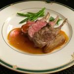 サンフォコン - 「セコンド・ピアット(メインディッシュ)」 小羊背肉のリンゴソースかけ