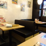 Capricciosa - 内観