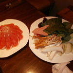 Chuugoku Hinabe Semmon Ten Sha Ofeiyan - 羊肉と野菜類