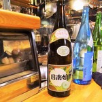 潟潟ヤ - (2016.6) 店内（焼酎は日南娘）