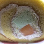 トルテ - メロンのロールケーキアップ【料理】