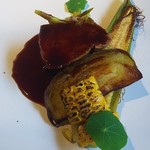 Lanka - 牛芯玉のロースト、赤ワインソース