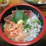 Sakana Shokudou Nagisa - 桜えびとシラスと鰹の丼