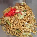 おきらくや - 焼きそば定食（ブタ）ご飯・味噌汁・漬物がつきます