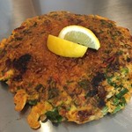 おきらくや - すじネギ焼き　レモンを搾っていただきます♪