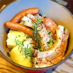 ラ ペッシュ - 自家製ソーセージとスペアリブ（2592円）