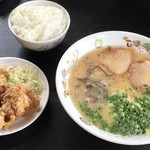 ラーメン 一晋 - ﾗﾝﾁ限定 ﾗｰﾒﾝ唐揚げｾｯﾄ 