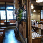 味由 - 高級感のある店内～