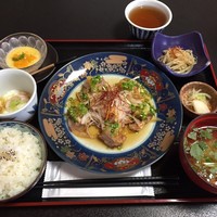 神楽坂 割烹 加賀 個室と会席接待の宴会処 - 日替り御膳「地鶏のおろしポン酢」1,200円(税込)