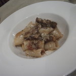 ラ タベルネッタ アッラ チヴィテッリーナ - 和牛テール肉のリガトーニ