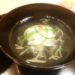 是しん - お椀（鱧、じゅんさい）