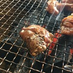 ろばたやき山ろく - レバーは軽く炙る程度で〜