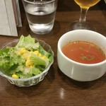 シェビーズステーキ - スープとサラダ